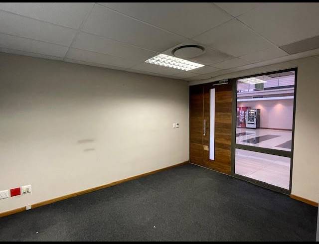 BUSINESS PROPERTY TO RENT IN IRENE